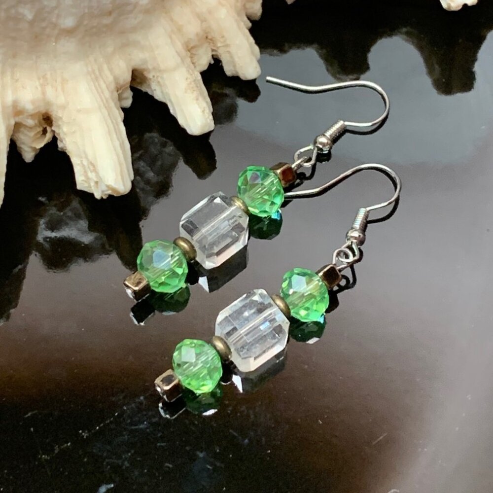 Light Green & Clear Austrian Crystal Bead Handmade Pierced Earrings LR137